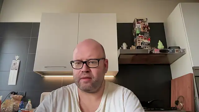 Snapshot of theitalianbear chatting on 10/01/25, 09:59 theitalianbear online show from 10/01/25, 09:59