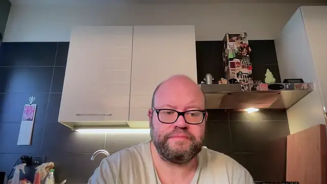 theitalianbear online show from 04/21/26, 05:03