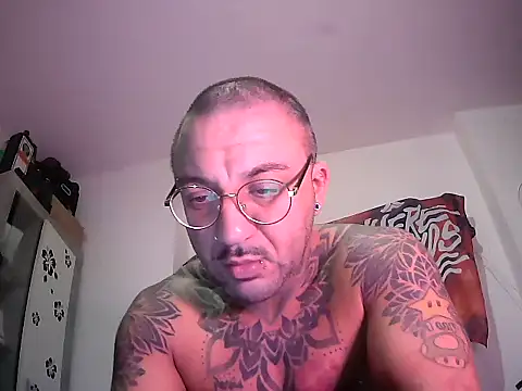 MagicStickBoy online show from 12/23/25, 08:23