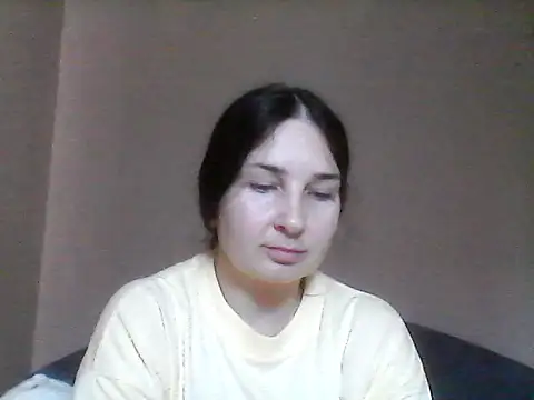 Kirahugme online show from 08/05/26, 01:58