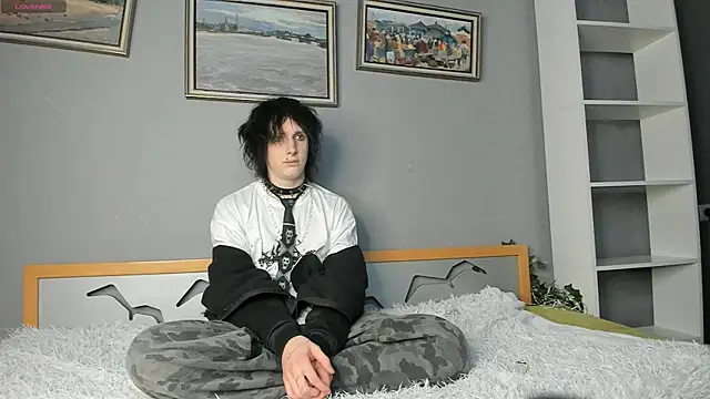 Snapshot of Ember_Vixen chatting on 07/25/26, 09:56 Ember Vixen online show from 07/25/26, 09:56