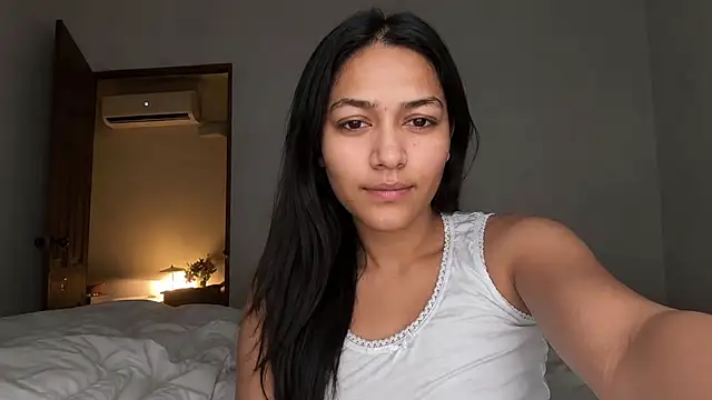 Snapshot of Shraddha926 chatting on 07/26/26, 04:42 Shraddha926 online show from 07/26/26, 04:42