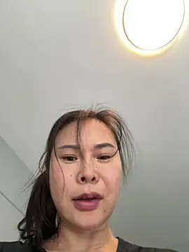 YY-989 online show from 07/28/26, 01:23