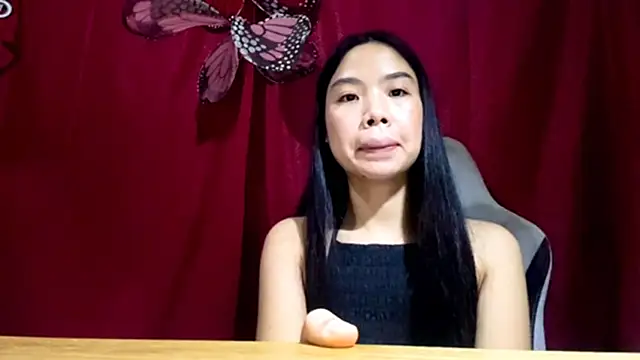 MiguelinaSchellermann online show from 08/04/26, 10:51