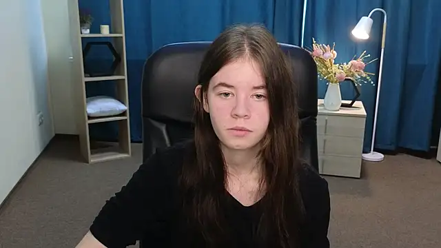 NicolaDevis online show from 07/30/26, 08:46