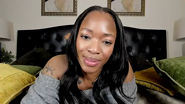 nicolesolace online show from 02/16/25, 01:38