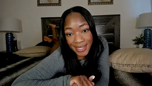 nicolesolace online show from 04/16/26, 09:04