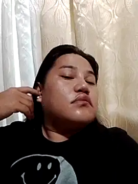 Andrea0414 online show from 10/23/25, 10:19