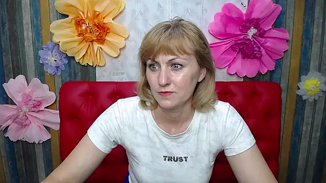 Snapshot of RebecaMarti chatting on 08/02/26, 12:36 RebecaMarti online show from 08/02/26, 12:36