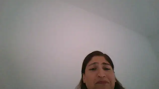Spicy-Kareena online show from 08/08/26, 06:43