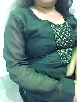 Snapshot of Hot_madhu5 chatting on 08/05/26, 06:00 Hot madhu5 online show from 08/05/26, 06:00