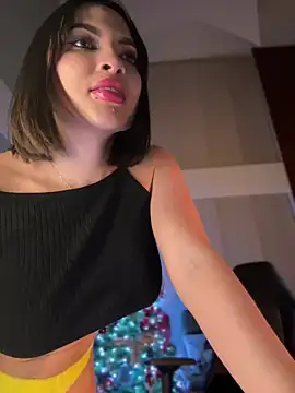 Snapshot of HannaBeckett chatting on 12/10/24, 01:11 HannaBeckett online show from 12/10/24, 01:11