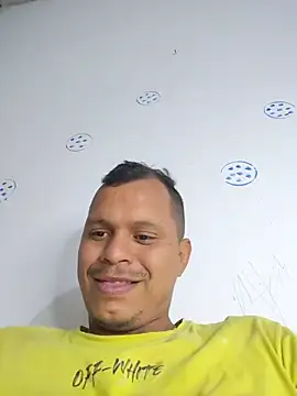 Snapshot of 24_MOSTRUOSO chatting on 08/03/26, 10:35 24 MOSTRUOSO online show from 08/03/26, 10:35