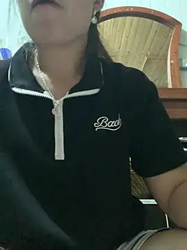 -LauraSexy- online show from 08/04/26, 12:30