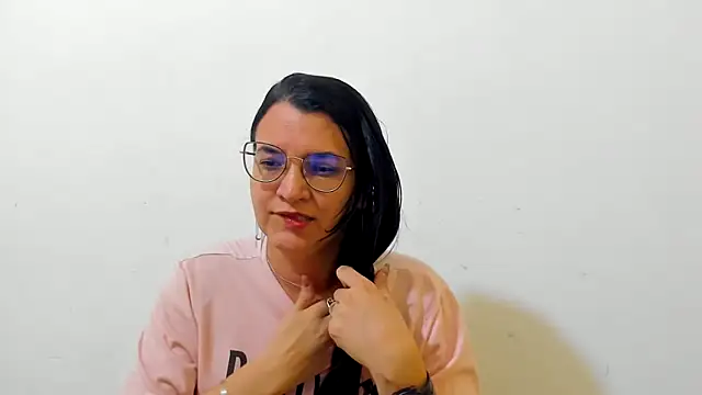 MARILYN GARCIA online show from 12/04/25, 12:58