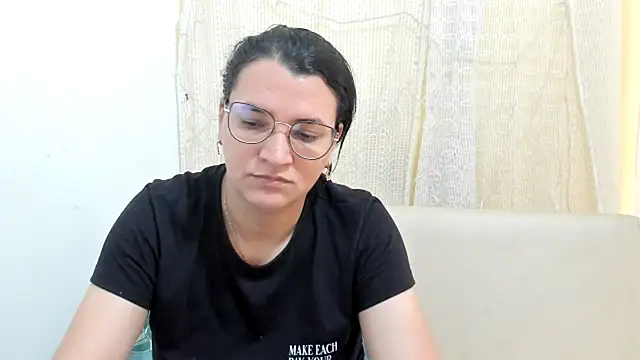 MARILYN GARCIA online show from 02/21/26, 04:30