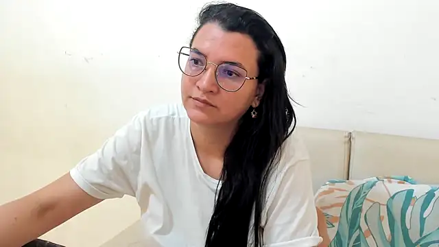 MARILYN GARCIA online show from 03/10/26, 04:01