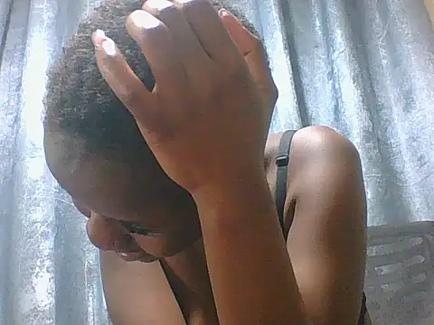 Snapshot of pretty_Blackminaj chatting on 08/05/26, 06:11 pretty Blackminaj online show from 08/05/26, 06:11
