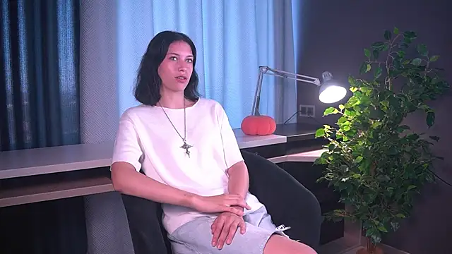 JolynnPanos online show from 08/08/26, 11:34