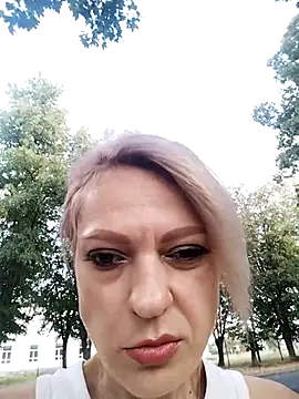 Snapshot of JessieDens chatting on 08/07/26, 02:41 JessieDens online show from 08/07/26, 02:41
