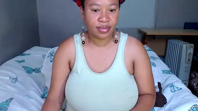 Snapshot of BigAreola26 chatting on 01/20/25, 09:03 BigAreola26 online show from 01/20/25, 09:03