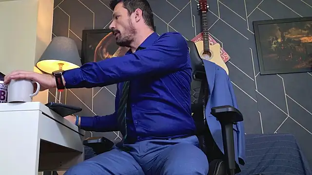 ChrisKox online show from 11/07/25, 01:33