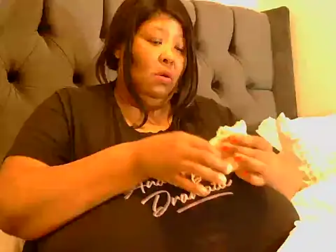 nancy111 online show from 10/26/25, 02:45