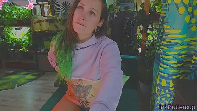 Dead Butterfly online show from 09/09/25, 03:39