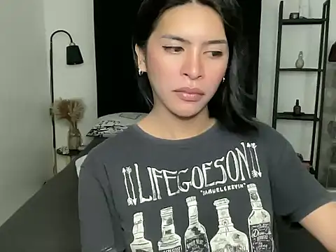 your bianca69 online show from 11/02/25, 02:58