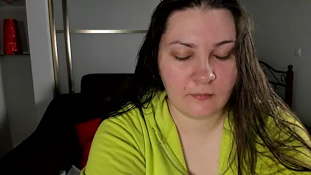 Snapshot of MarySwon chatting on 12/28/24, 05:14 MarySwon online show from 12/28/24, 05:14