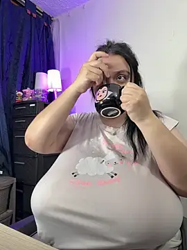 aliceayres797 online show from 03/01/25, 09:15