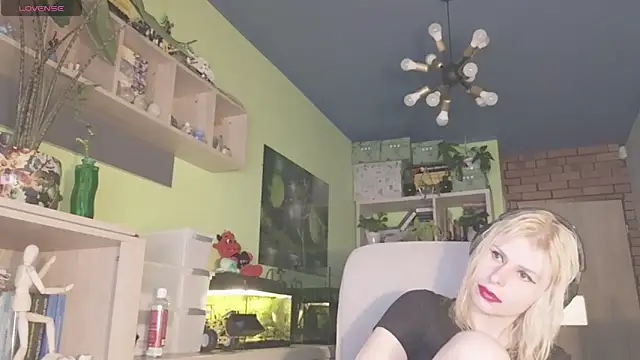 karmija online show from 03/13/25, 01:50