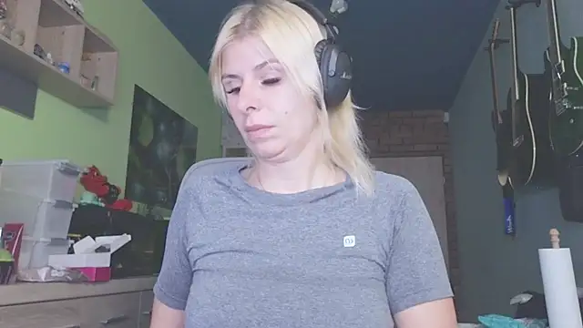 karmija online show from 10/13/25, 07:58