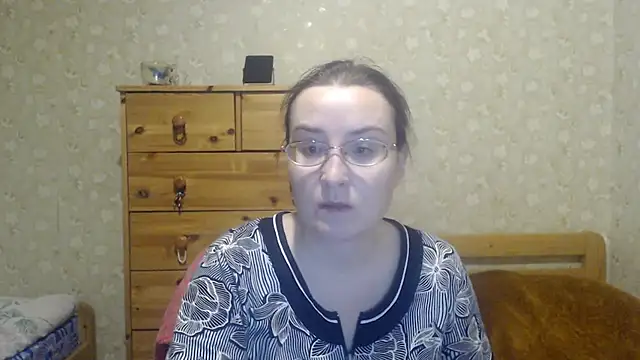 Smart Rose online show from 02/06/25, 02:15