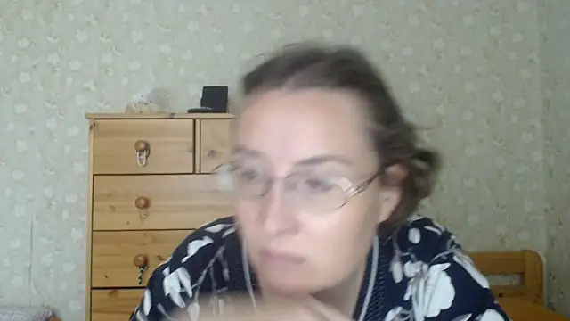Snapshot of Smart_Rose chatting on 06/26/26, 09:46 Smart Rose online show from 06/26/26, 09:46