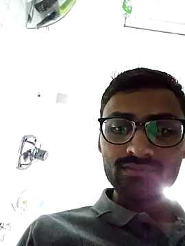 Snapshot of krishna8035 chatting on 09/28/25, 04:29 krishna8035 online show from 09/28/25, 04:29