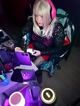 JulietteMaitresse online show from 04/19/26, 07:49