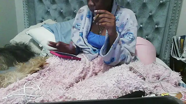 Snapshot of Beautifulkash chatting on 11/29/25, 01:25 Beautifulkash online show from 11/29/25, 01:25