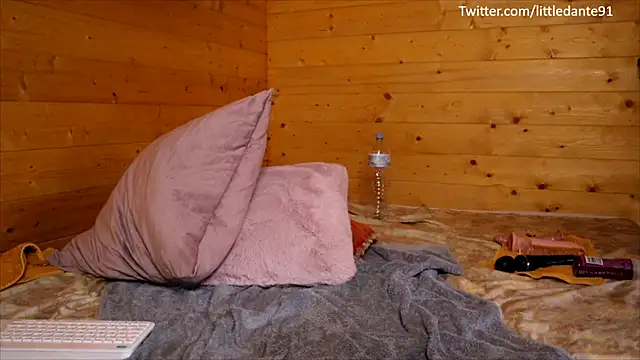 LittleMe97 online show from 01/19/25, 02:38