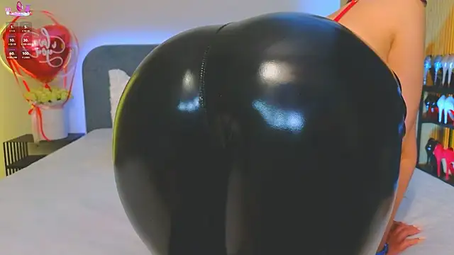 Kira from UA online show from 02/13/26, 06:15