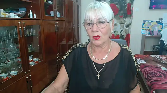 Snapshot of JenaCheim chatting on 09/17/25, 05:31 JenaCheim online show from 09/17/25, 05:31