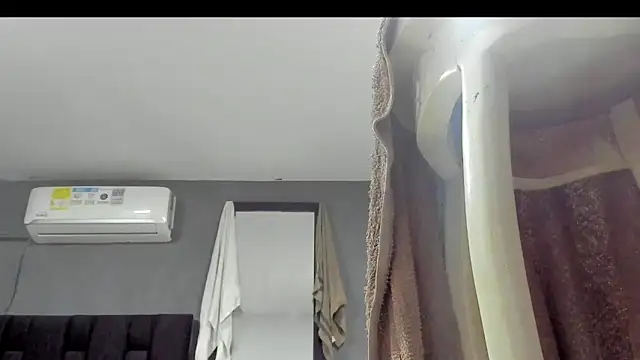 SandraGoldstein online show from 10/18/25, 01:19