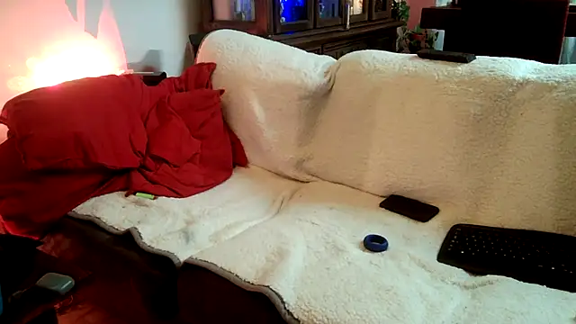 Truganini1 online show from 02/17/25, 03:47