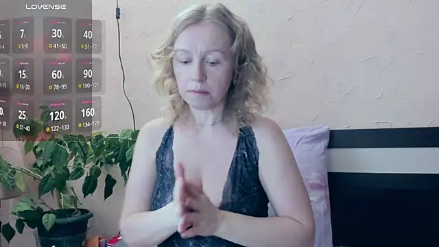 Snapshot of I_AM_MILF chatting on 02/20/26, 08:05 I AM MILF online show from 02/20/26, 08:05