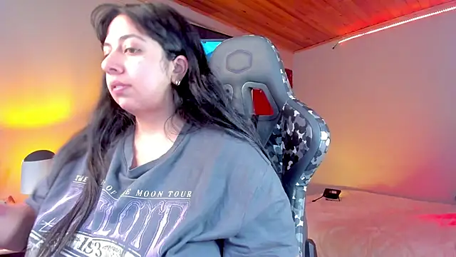 coraline latin online show from 01/08/25, 09:23