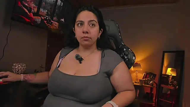 coraline latin online show from 02/24/25, 10:47