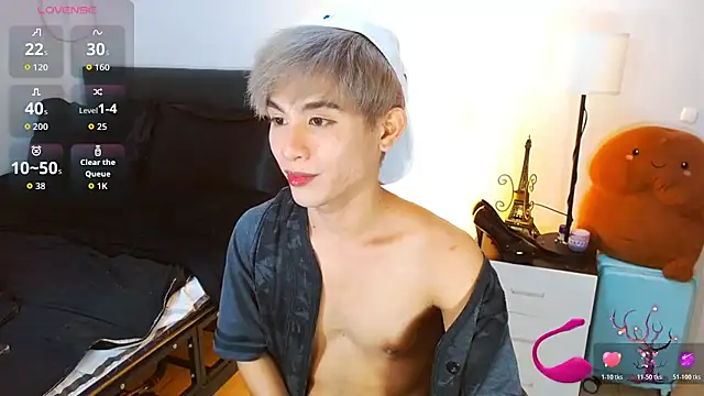 Snapshot of WildestTwink chatting on 05/05/26, 04:15 WildestTwink online show from 05/05/26, 04:15