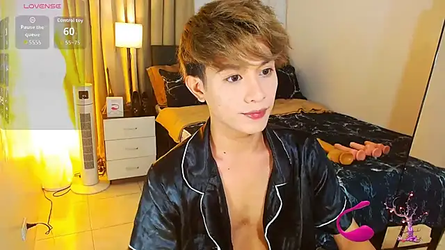 Snapshot of WildestTwink chatting on 07/09/26, 06:56 WildestTwink online show from 07/09/26, 06:56