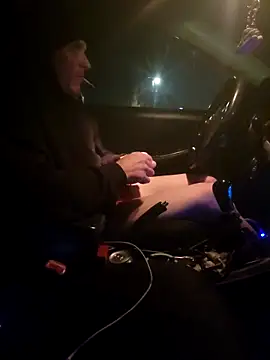 Snapshot of 415cali925 chatting on 02/26/26, 12:15 415cali925 online show from 02/26/26, 12:15