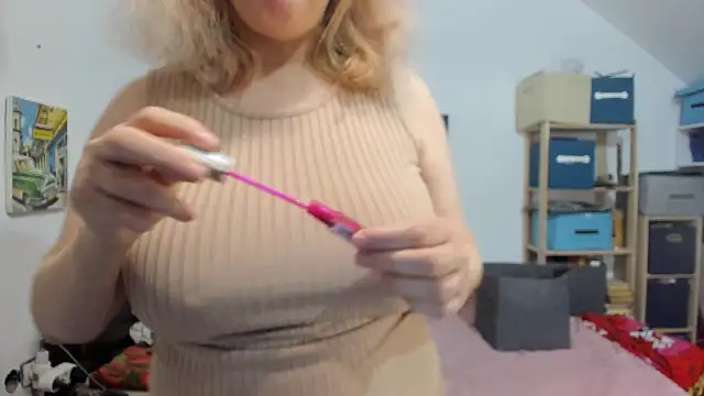 Snapshot of switchlorenx chatting on 12/02/24, 08:44 switchlorenx online show from 12/02/24, 08:44